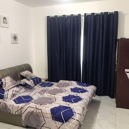 Apartment In Ajman,Furnished Studio Ngoại thất bức ảnh