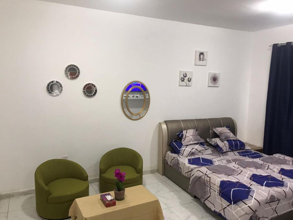 Apartment In Ajman,Furnished Studio Ngoại thất bức ảnh