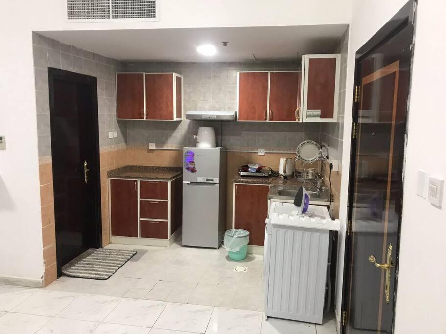 Apartment In Ajman,Furnished Studio Ngoại thất bức ảnh